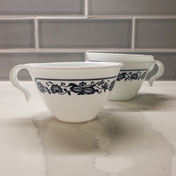 Corelle by Corning, Old Town Blue Onion, set of 3 tea cups - Picture 2 of 5